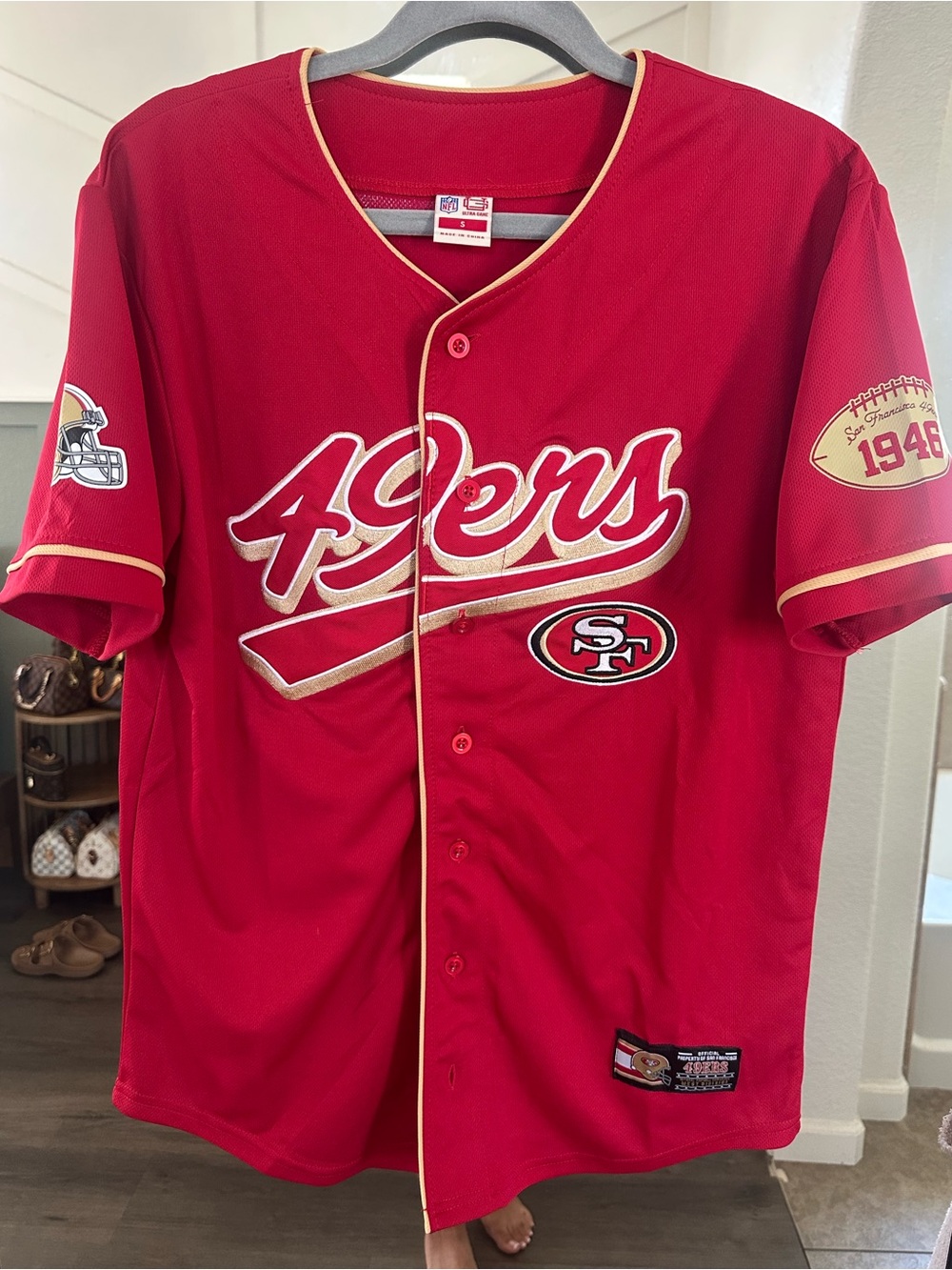 NFL San Francisco 49ers Red Button-Front Shirt with Gold Trim